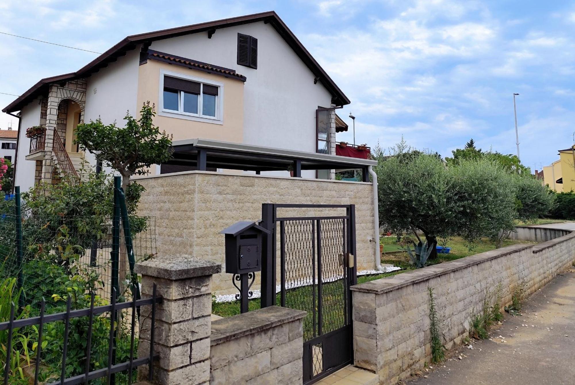 Apartment Petra *